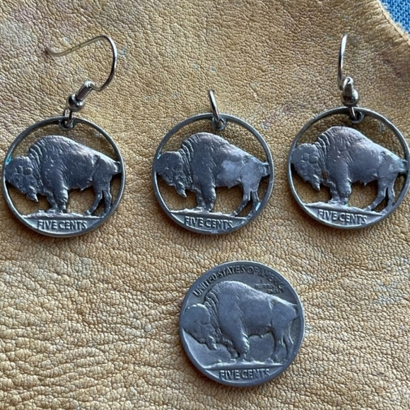 Buffalo Nickel Die Cut Earrings & Pendant - Picture 2 of 4